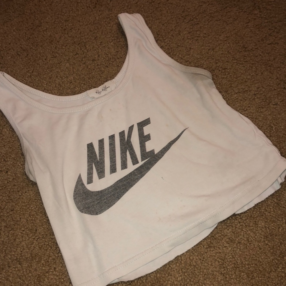 Nike Crop Top